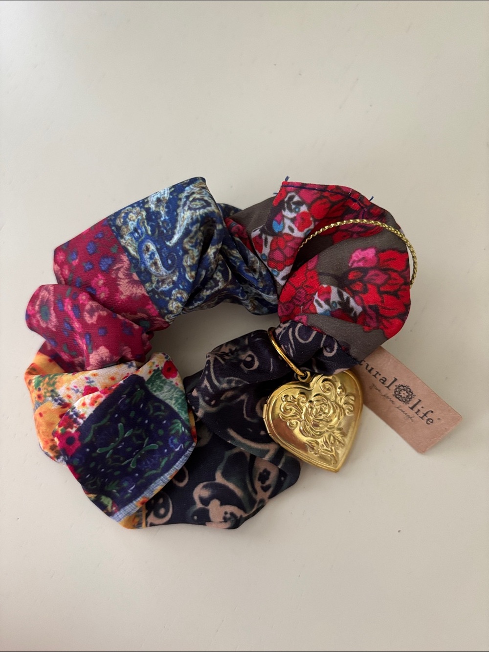 NWT - MULTI COLOR HAIR SCRUNCHIE WITH HEART LOCKET CHARM